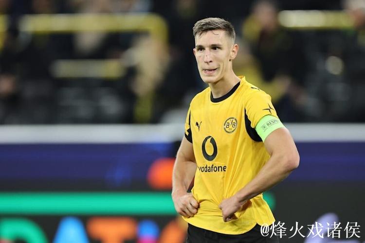 德媒:施洛特贝克在等待豪门,多特可能强硬应对 德媒:施洛特贝克在等待豪门,多特可能强硬应对