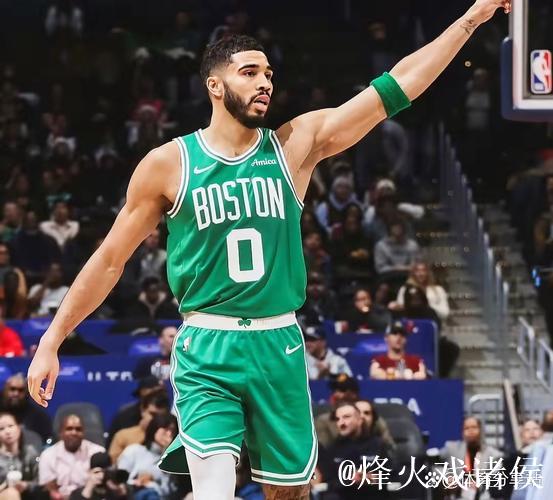 马克西33+12力压塔图姆32+15,76人险胜绿军收获2连败 马克西33+12力压塔图姆32+15,76人险胜绿军收获2连败